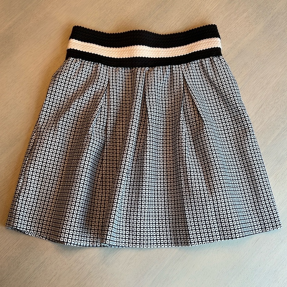 Women’s Maeve Anthropologie Black White Geometric Striped Pleated‎ Skirt Medium